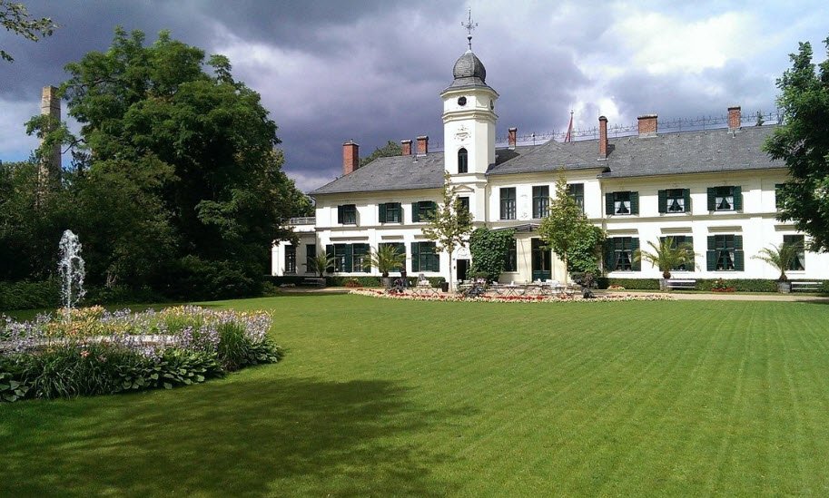 Gutshof Klein Königsförde, Germany